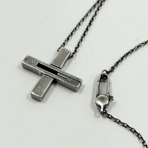 Gucci Cutout G Cross necklace in black ruthenium-plated Ag925 sterling Silver